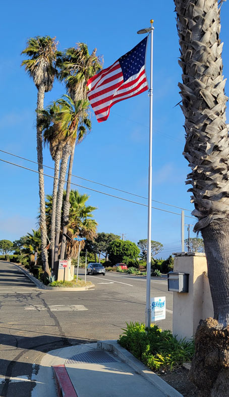 new flag at PV Drive South and Schooner Drive